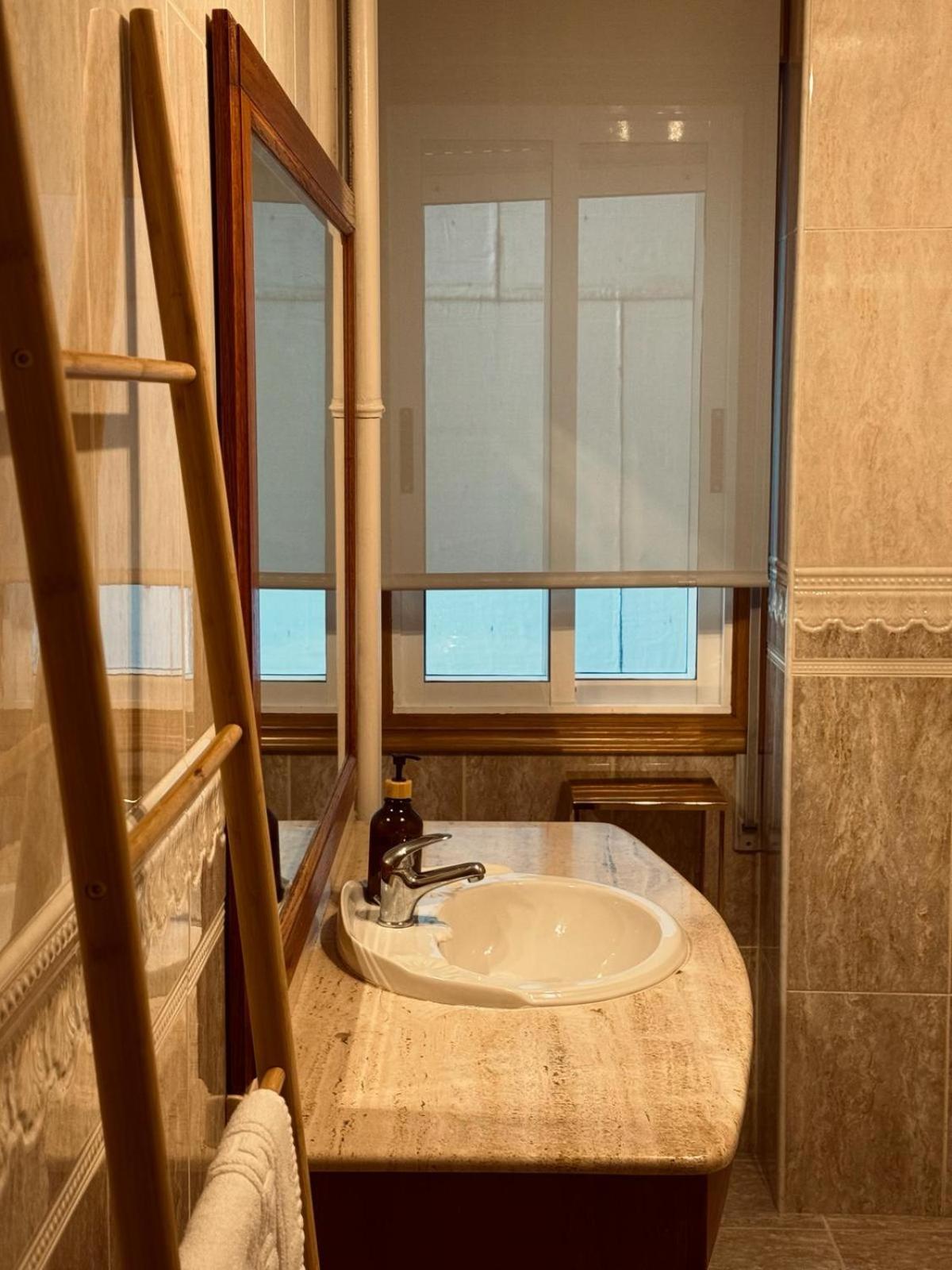Moderno Apartamento Con Vistas A La Ria De Vigo Bagian luar foto